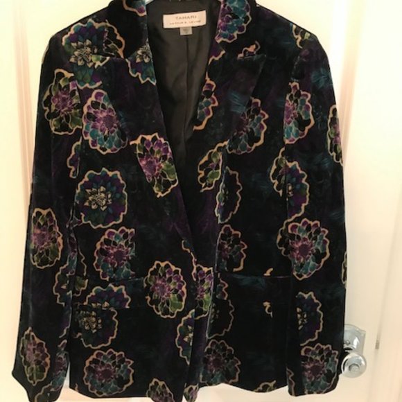 Tahari Arthur S. Levine Black Blazer, Sz 6 - Picture 1 of 9